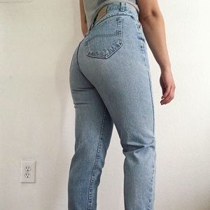 Vintage 90s high waisted Lee jeans